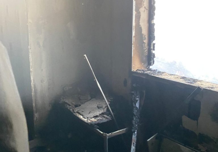 Inferno di fuoco da Marano M. a Rende: fiamme nella scuola dell’infanzia, scatta la conta dei danni