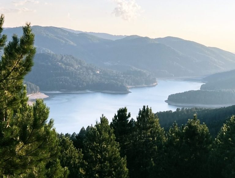Tre fine settimana di settembre tra i giganti verdi e i laghi della Sila Piccola