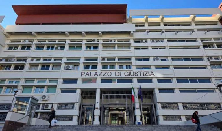 tribunale cosenza_entrata