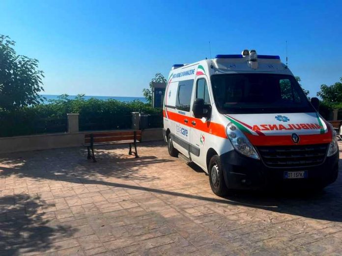 ambulanza_isola capo rizzuto