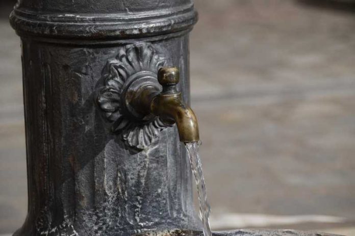 fontanella centro storico rende