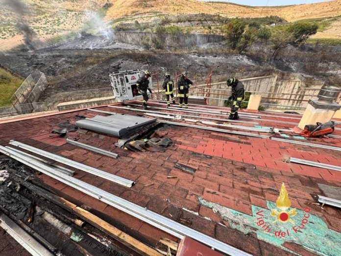 incendio catanzaro sud