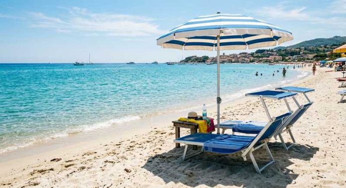 lettini ombrellone lido spiaggia mare