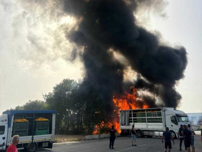 mileto incendio vicino stadio