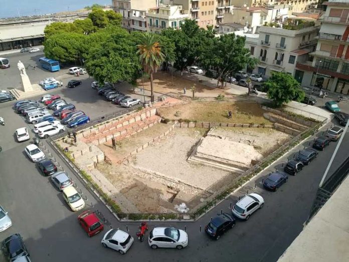 reggio pulizia scavi piazza garibaldi