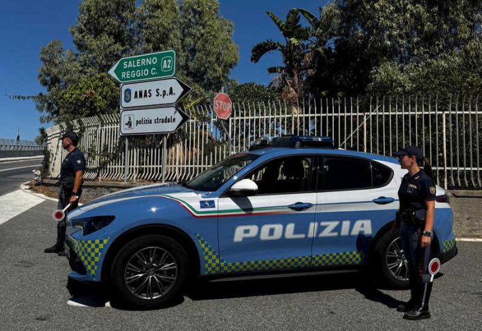 Polizia Reggio Calabria auto controlli autostrada