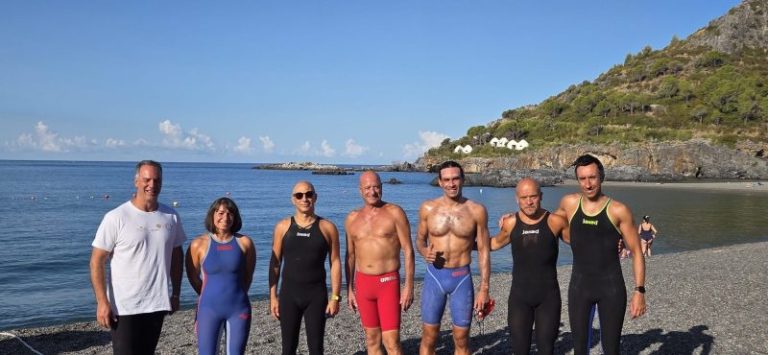 Venticinque chilometri di nuoto in mare aperto lungo la Riviera dei Cedri: Tropeano e Edatti dominano le prove