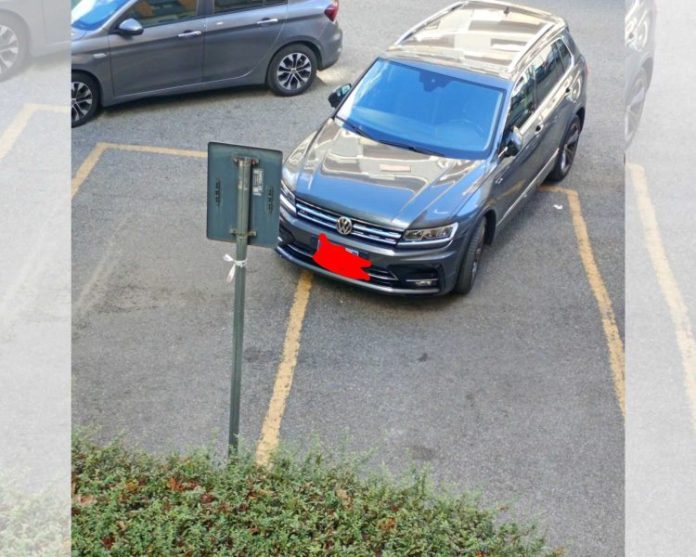 sosta selvaggia parcheggi riservati cosenza
