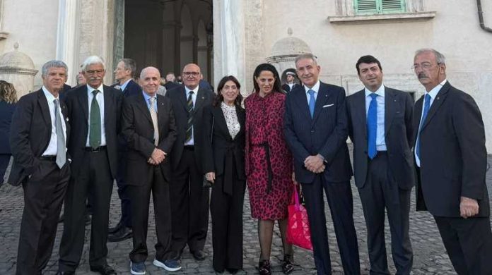 I consoli della Calabria con il Console Regionale i neo Maestri ed i Responsabili Aziendali