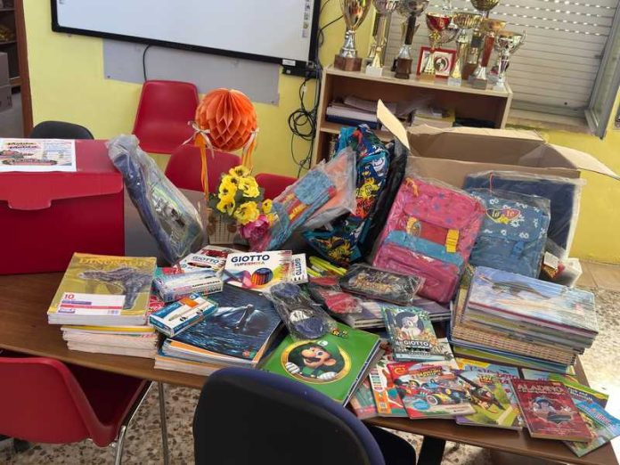 MANDATORICCIO Donazione al Comprensivo Mandatoriccio da Rotary e Rotaract