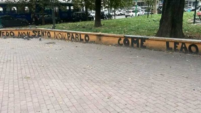 In piazza Prealpi a Milano è stata sfregiata la scritta in memoria della testimone di giustizia, a poco tempo dalla scomparsa della figlia Denise