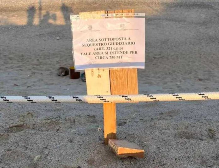 Sequestro cantiere davoli