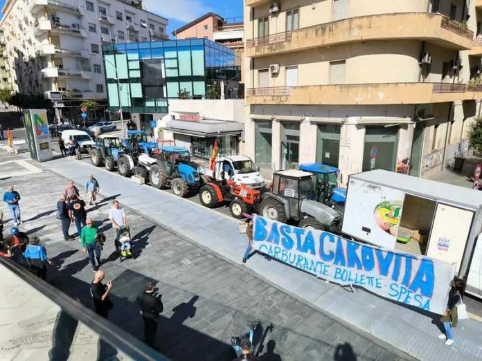 protesta caro vita cosenza
