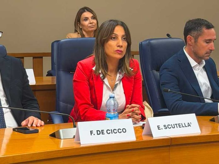 scutellà banchi opposizione